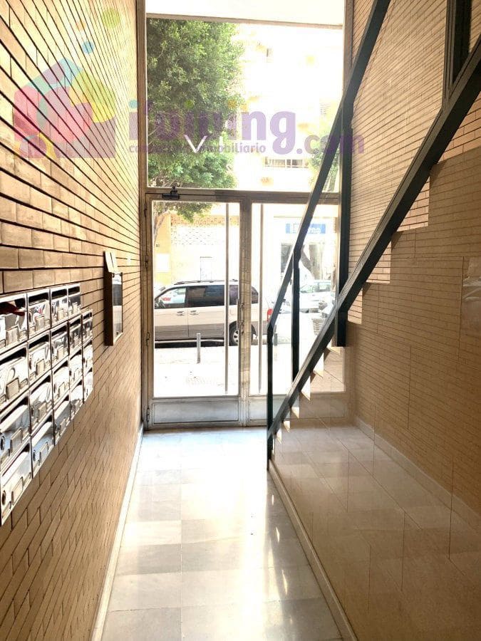 4 soveværelse Lejlighed til salg i Almeria by med garage - € 249.900 (Ref: 7177438)