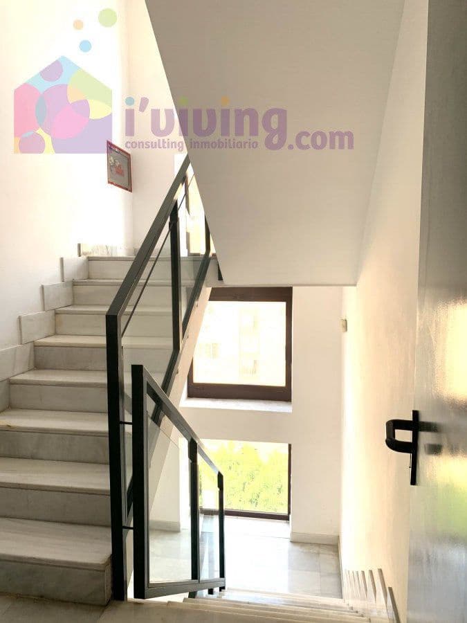 4 soveværelse Lejlighed til salg i Almeria by med garage - € 249.900 (Ref: 7177438)