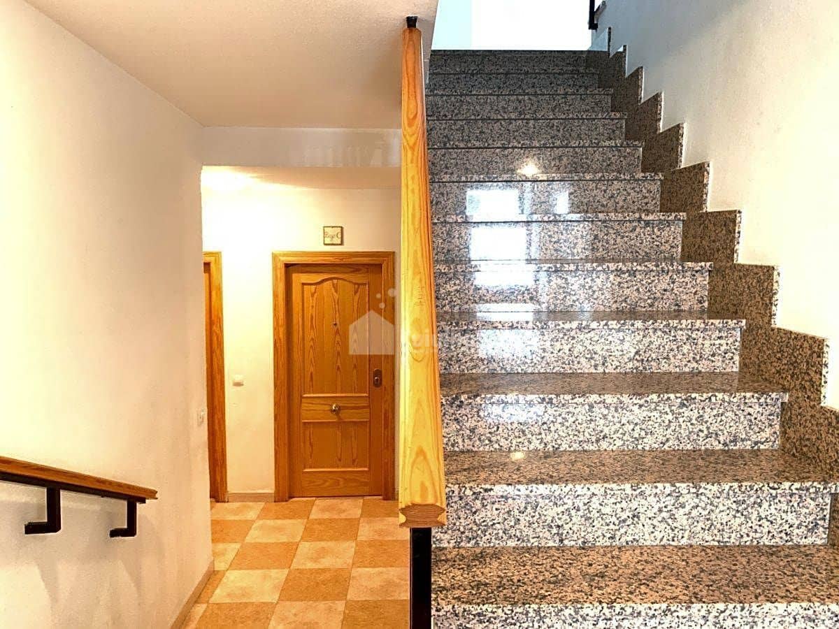 3 bedroom Penthouse for sale in Garrucha with garage - € 189,000 (Ref: 7177447)