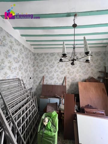 4 slaapkamer Huis te koop in Albox - € 35.000 (Ref: 7177487)