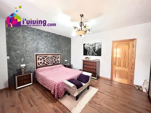 Chalet de 8 habitaciones en Albox en venta - 165.000 € (Ref: 7202329)