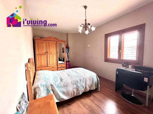 Chalet de 8 habitaciones en Albox en venta - 165.000 € (Ref: 7202329)