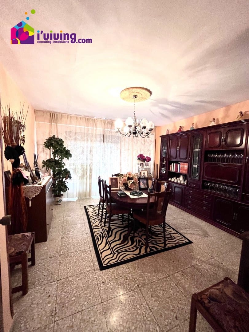 4 bedroom Flat for sale in Albox - € 115,000 (Ref: 7232305)