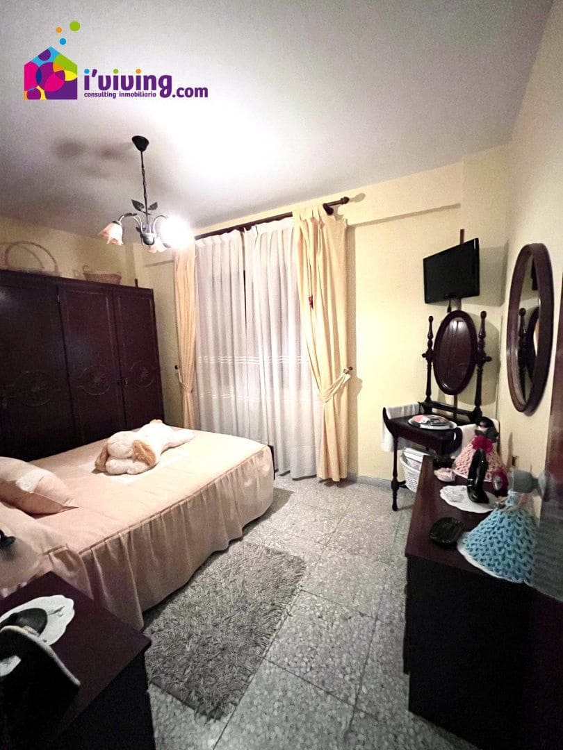 4 bedroom Flat for sale in Albox - € 115,000 (Ref: 7232305)