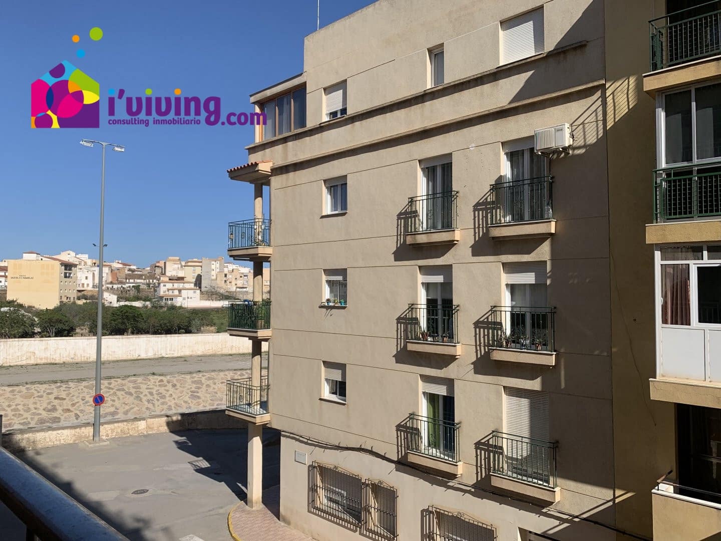 4 bedroom Flat for sale in Albox - € 80,000 (Ref: 7232316)