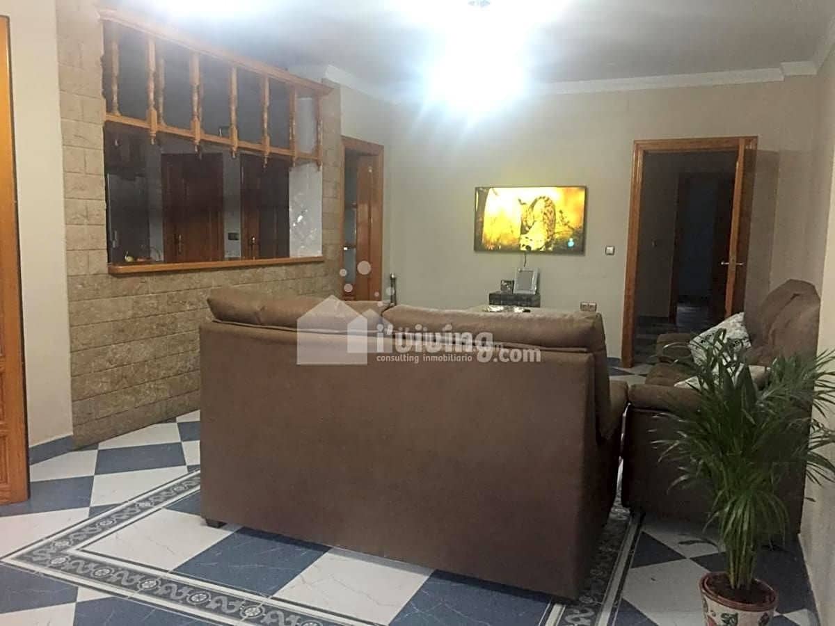 5 quarto Moradia para venda em Locaiba com garagem - 259 000 € (Ref: 7238102)