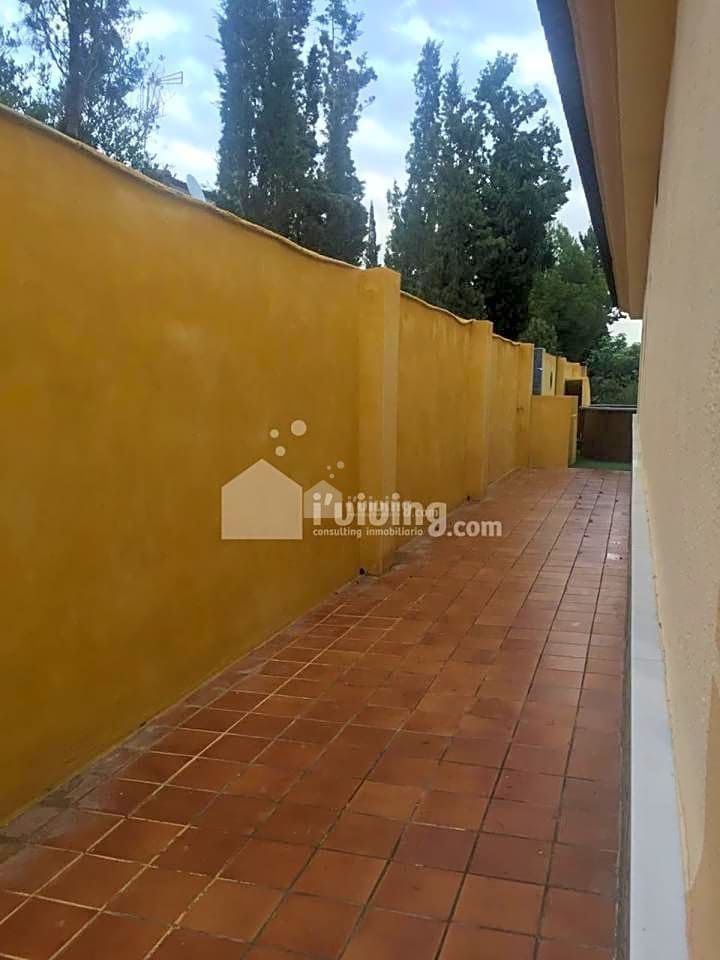 5 soveværelse Villa til salg i Locaiba med garage - € 259.000 (Ref: 7238102)