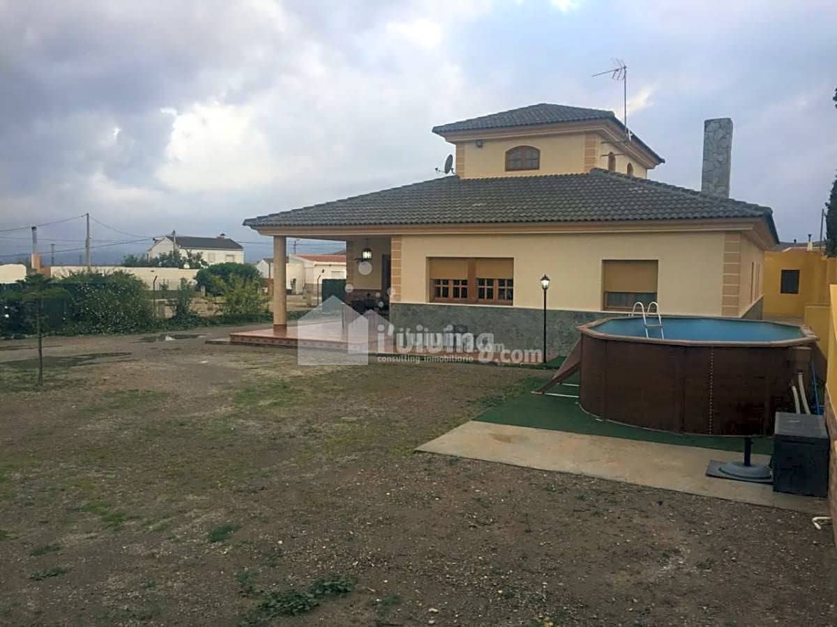 5 soveværelse Villa til salg i Locaiba med garage - € 259.000 (Ref: 7238102)