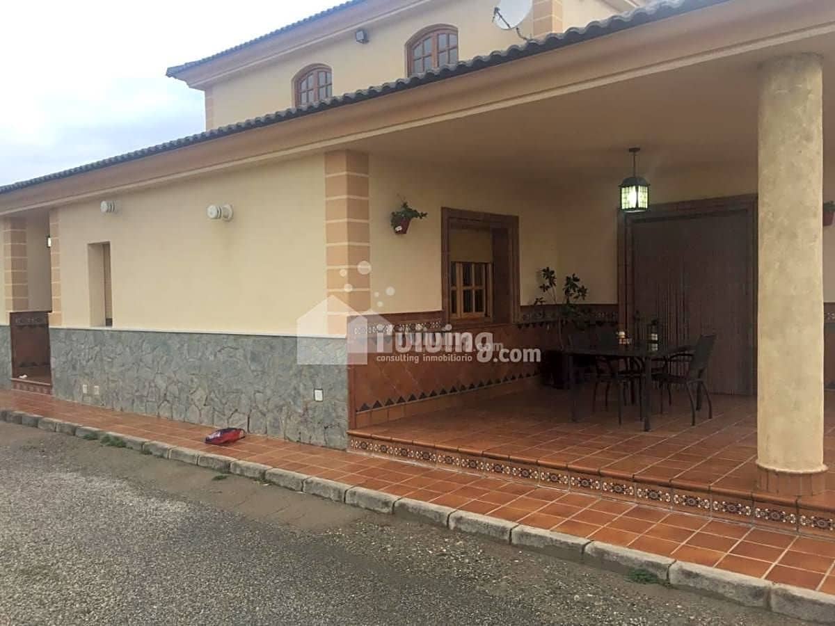 5 soveværelse Villa til salg i Locaiba med garage - € 259.000 (Ref: 7238102)