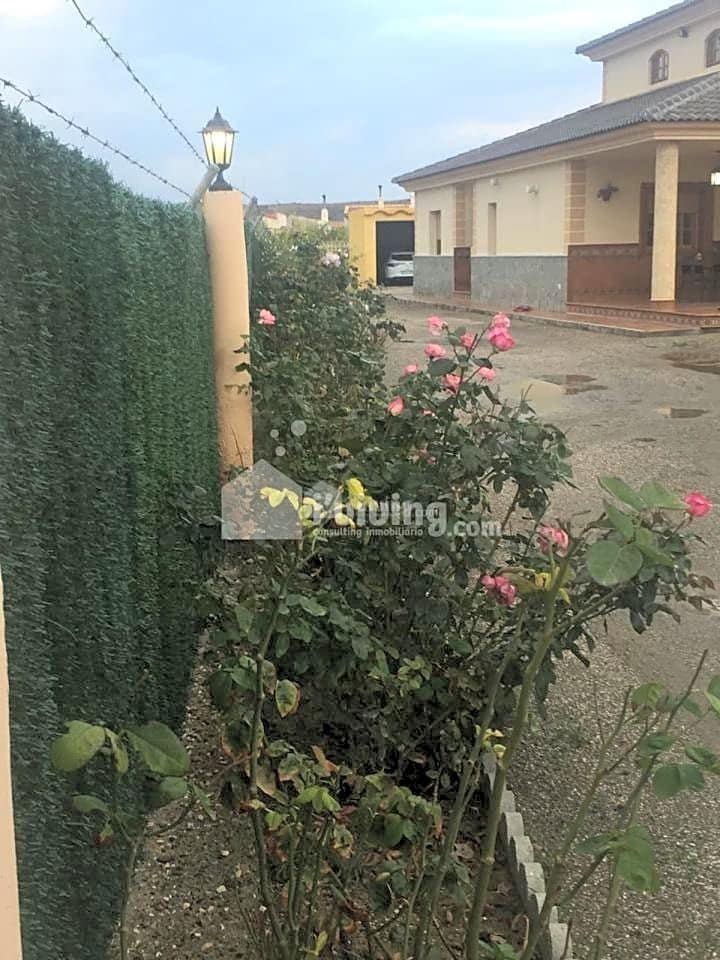 5 soveværelse Villa til salg i Locaiba med garage - € 259.000 (Ref: 7238102)