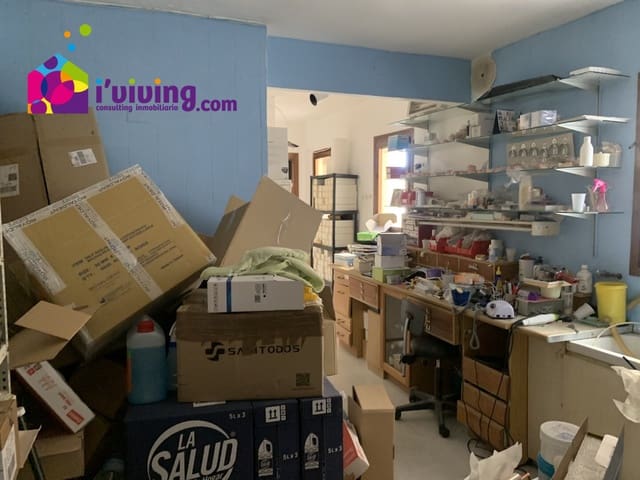 4 slaapkamer Flat te koop in Albox - € 90.000 (Ref: 7847850)