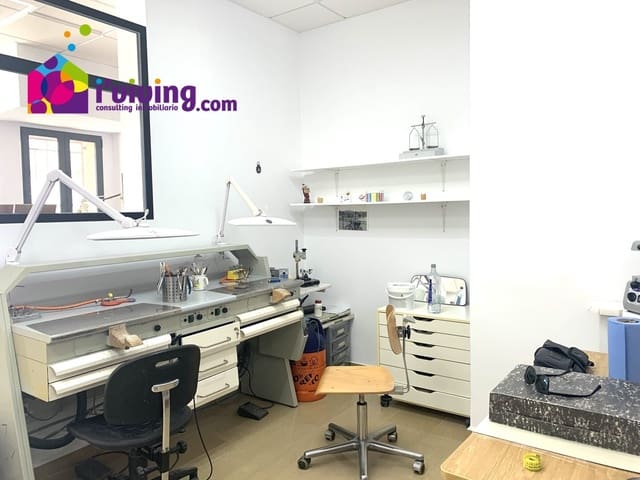 4 soveværelse Erhverv til leje i Albox - € 500 (Ref: 7847856)