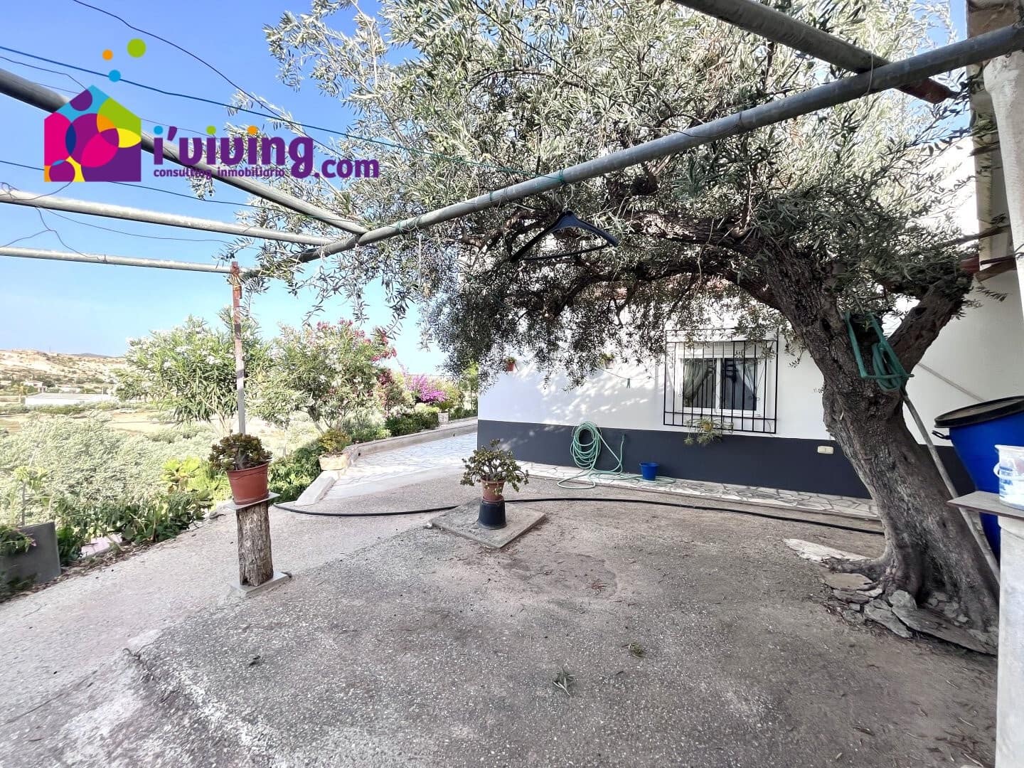 8 soveværelse Finca/Landehus til salg i Albox med garage - € 260.000 (Ref: 7847878)