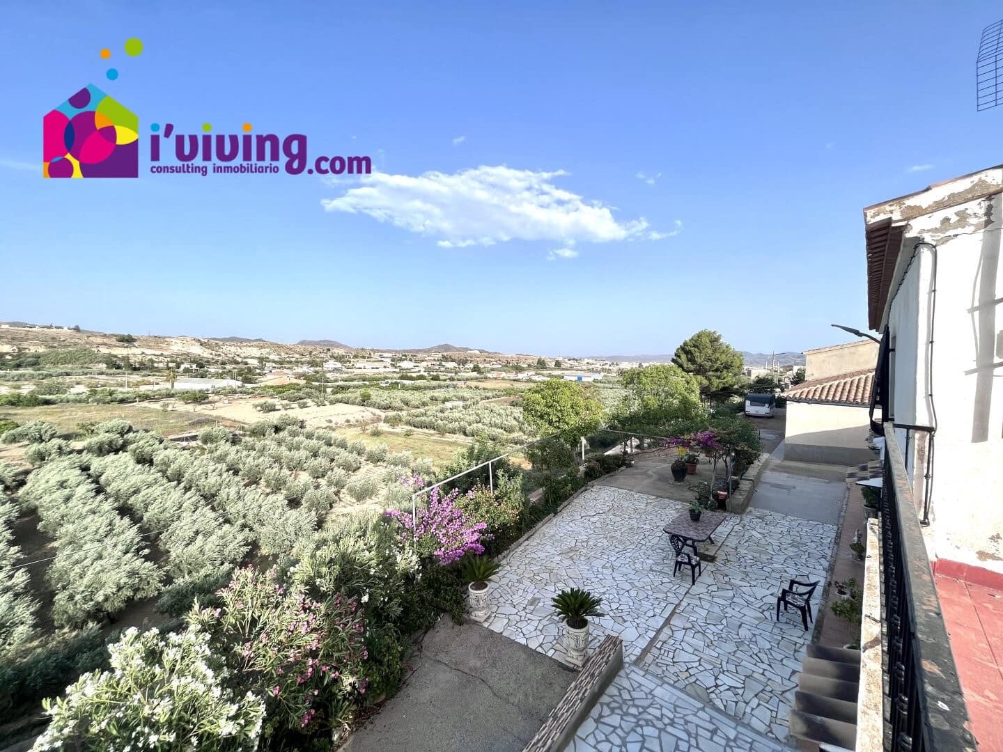 8 soveværelse Finca/Landehus til salg i Albox med garage - € 260.000 (Ref: 7847878)