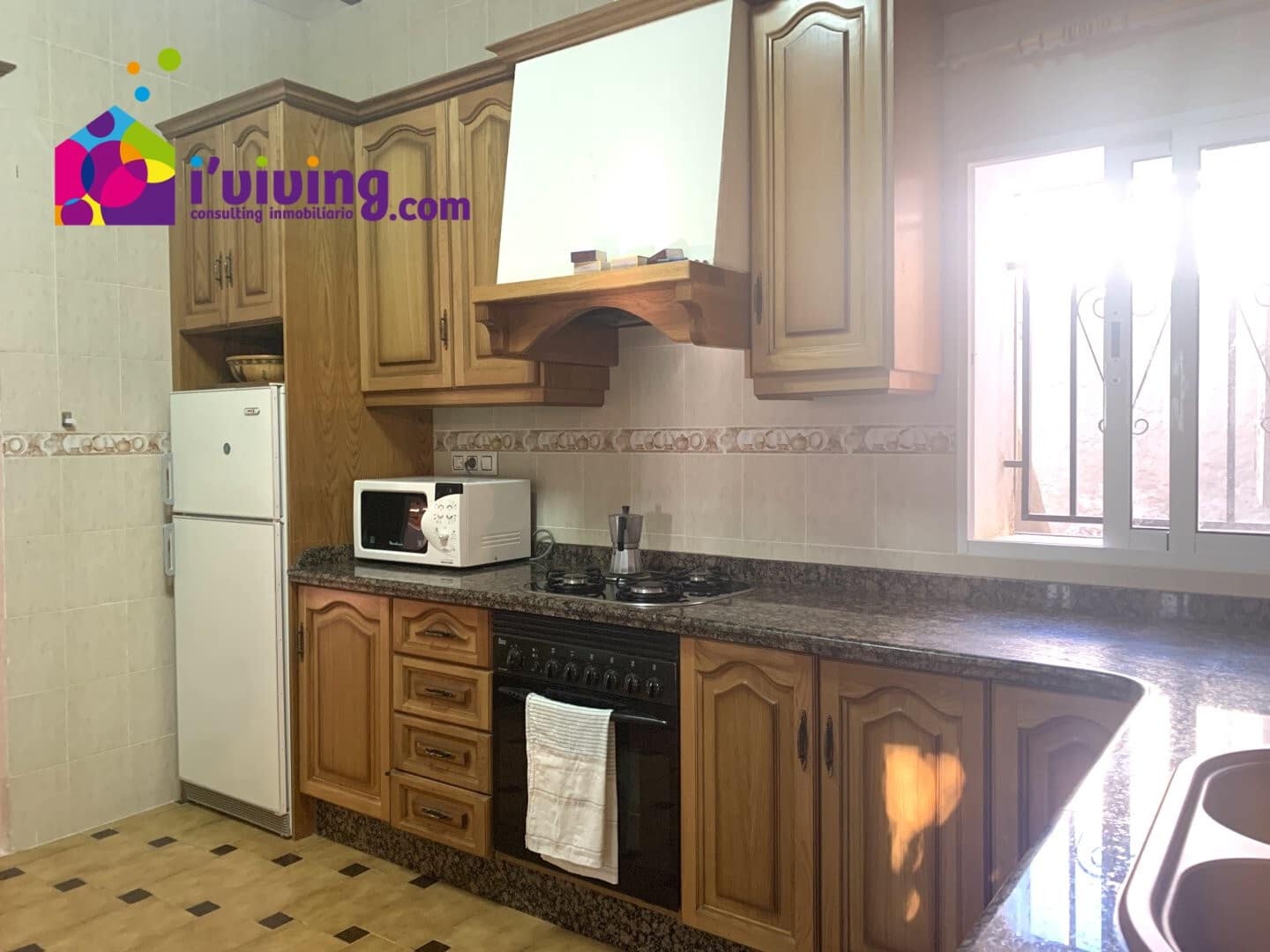 5 sypialnia Finka/Dom wiejski na sprzedaż w Oria z garażem - 140 000 € (Ref: 7847892)