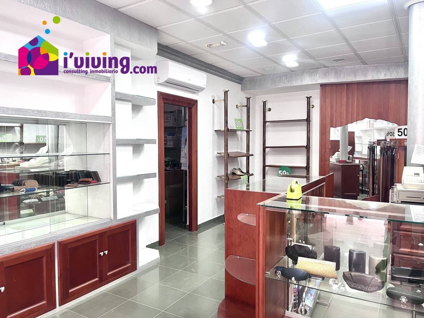 Commercial for rent in Albox - € 400 (Ref: 7847895)