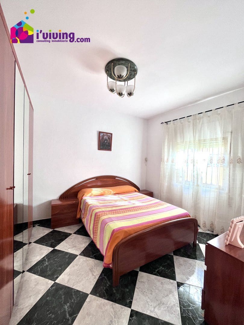 5 bedroom Villa for sale in Somontin - € 69,900 (Ref: 7848023)