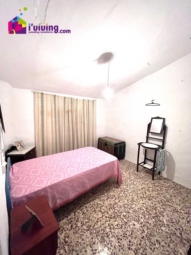 6 soveværelse Lejlighed til salg i Somontin - € 32.000 (Ref: 7848024)