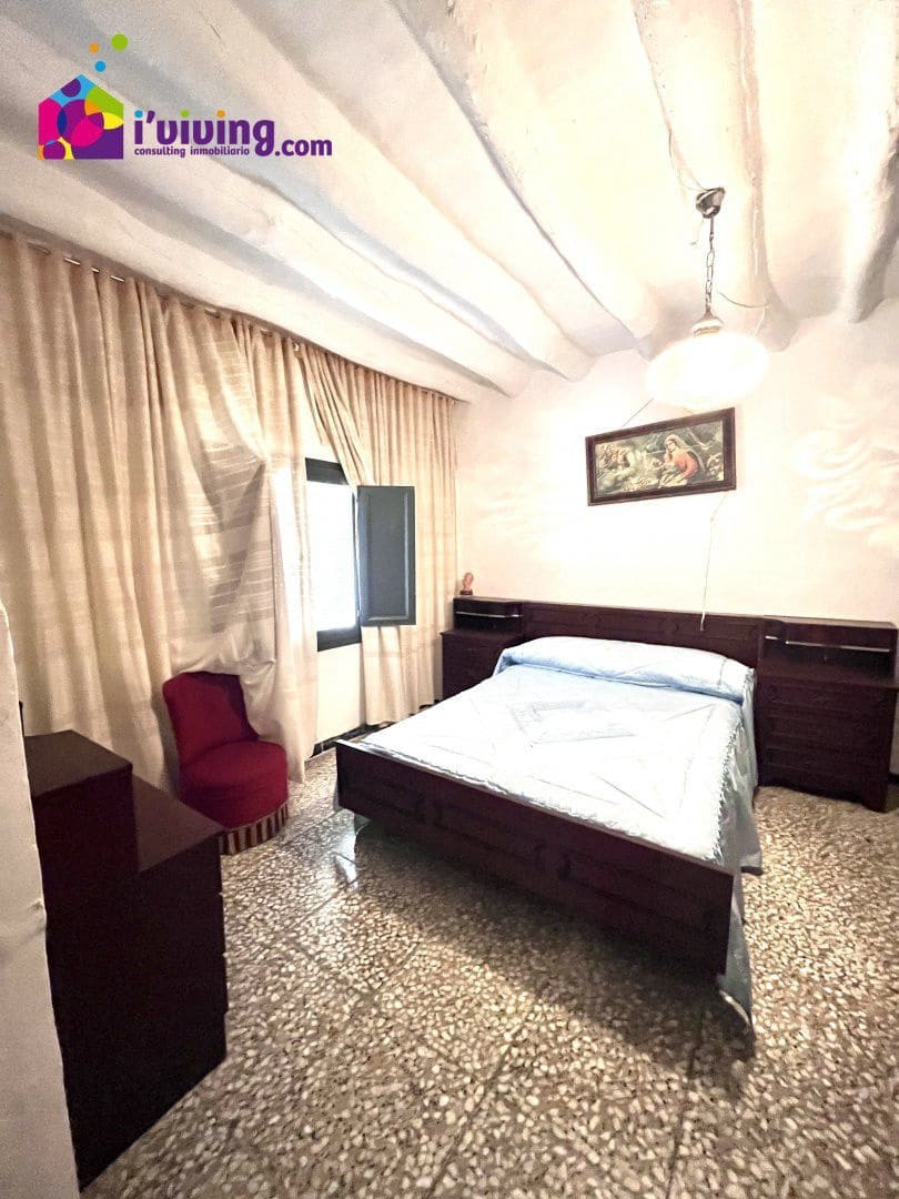 6 bedroom Villa for sale in Somontin - € 32,000 (Ref: 7848024)