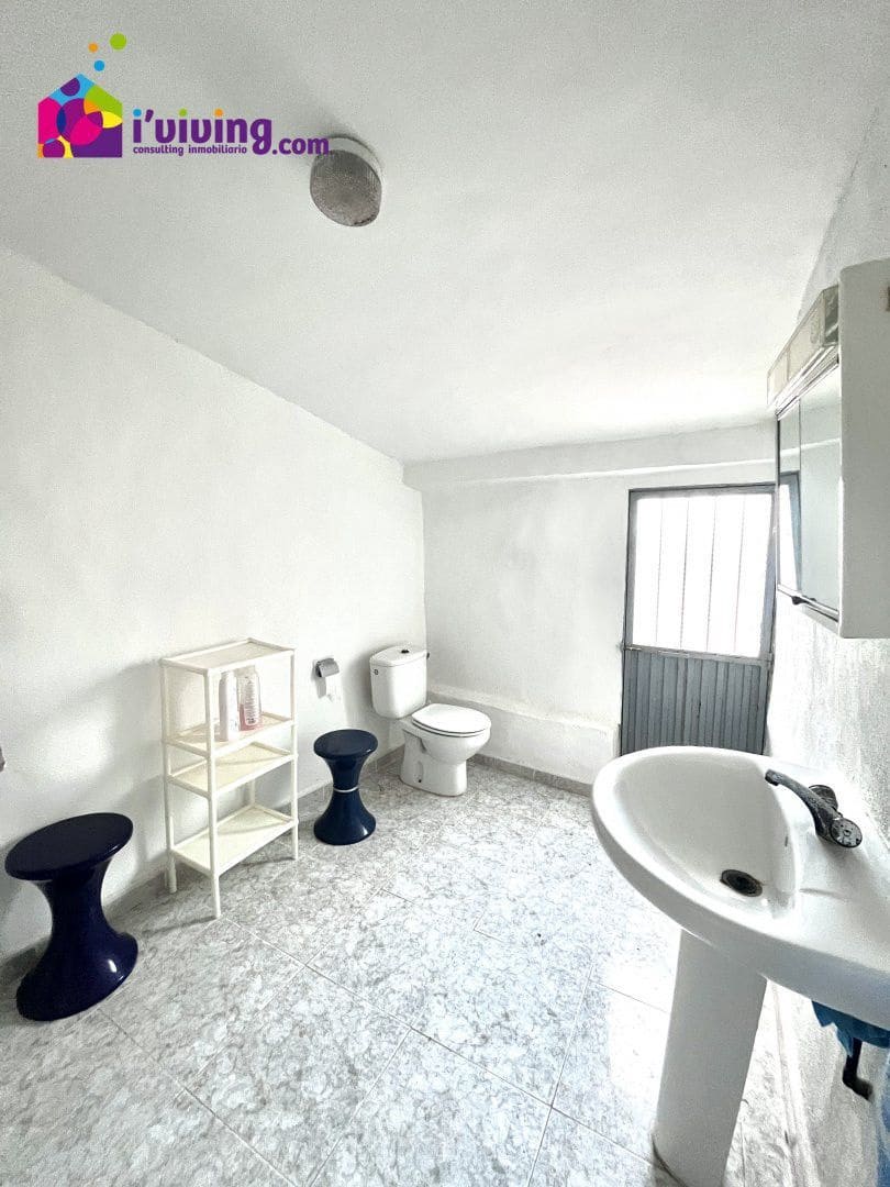 6 bedroom Villa for sale in Somontin - € 32,000 (Ref: 7848024)