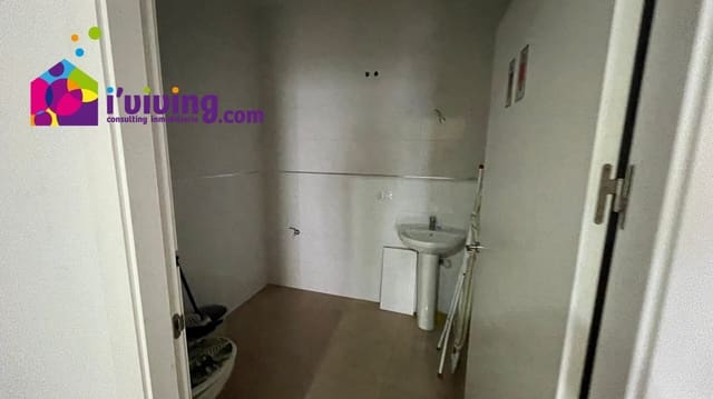 2 bedroom Commercial for rent in Albox - € 600 (Ref: 8282165)