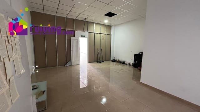 2 quarto Comercial para arrendar em Albox - 600 € (Ref: 8282165)