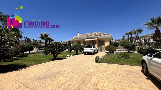 4 Zimmer Villa zu vermieten in Cantoria - 750 € (Ref: 8508234)