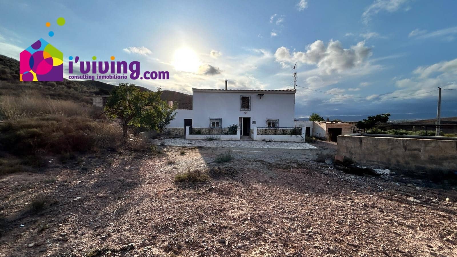 4 soveværelse Finca/Landehus til salg i La Aljambra med garage - € 194.000 (Ref: 8572041)