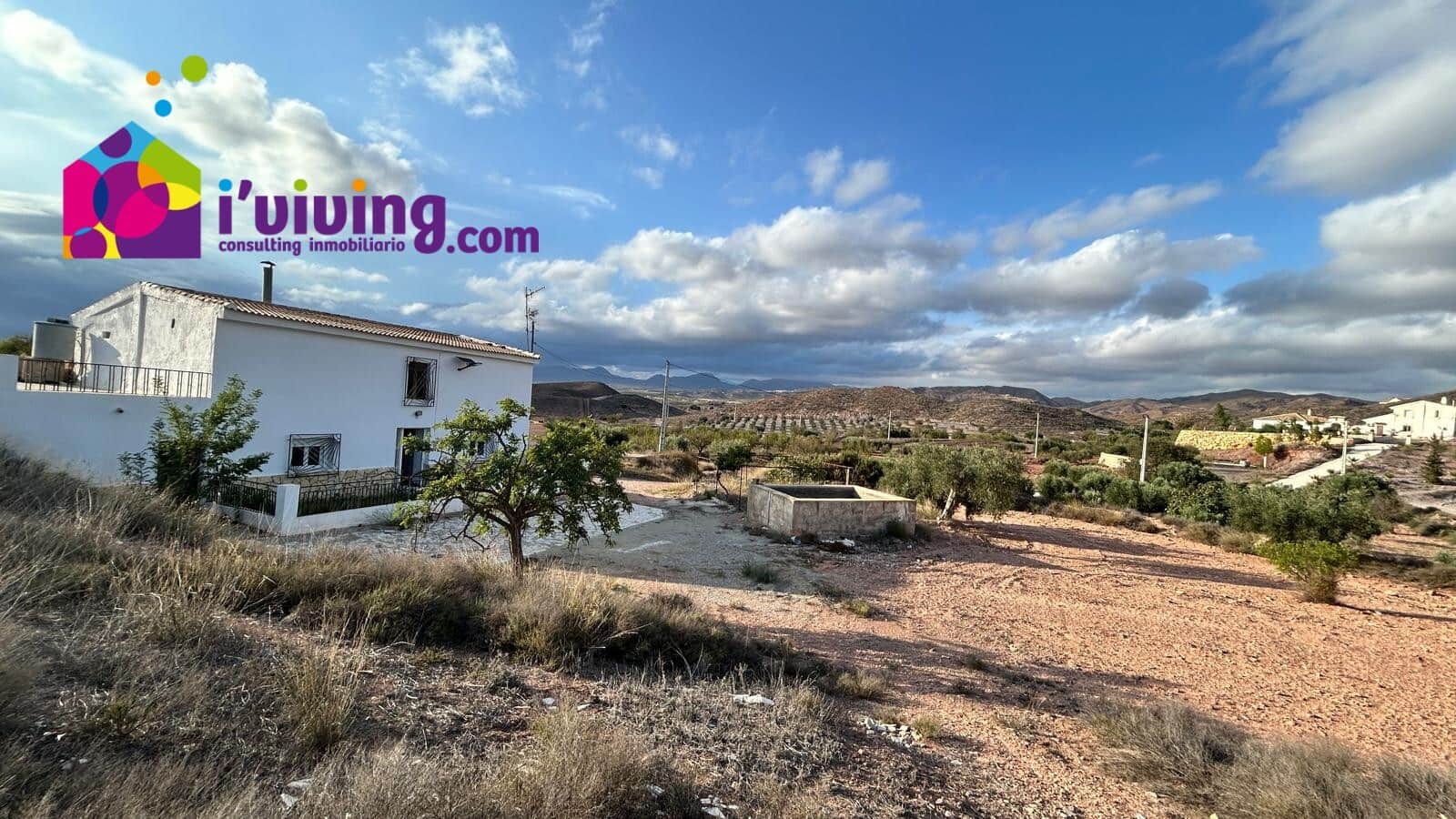 4 soveværelse Finca/Landehus til salg i La Aljambra med garage - € 194.000 (Ref: 8572041)