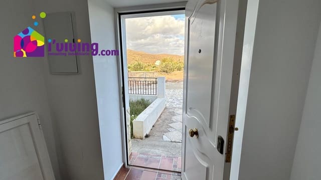 4 soveværelse Finca/Landehus til salg i La Aljambra, Albox med garage - € 194.000 (Ref: 8572041)