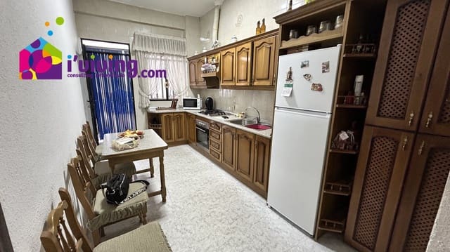 Chalet de 4 habitaciones en Albox en venta - 85.000 € (Ref: 8585780)