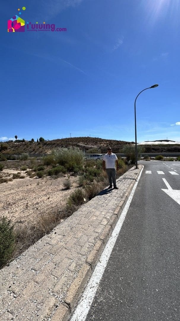 Undeveloped Land for rent in Cantoria - € 1,200 (Ref: 8830163)