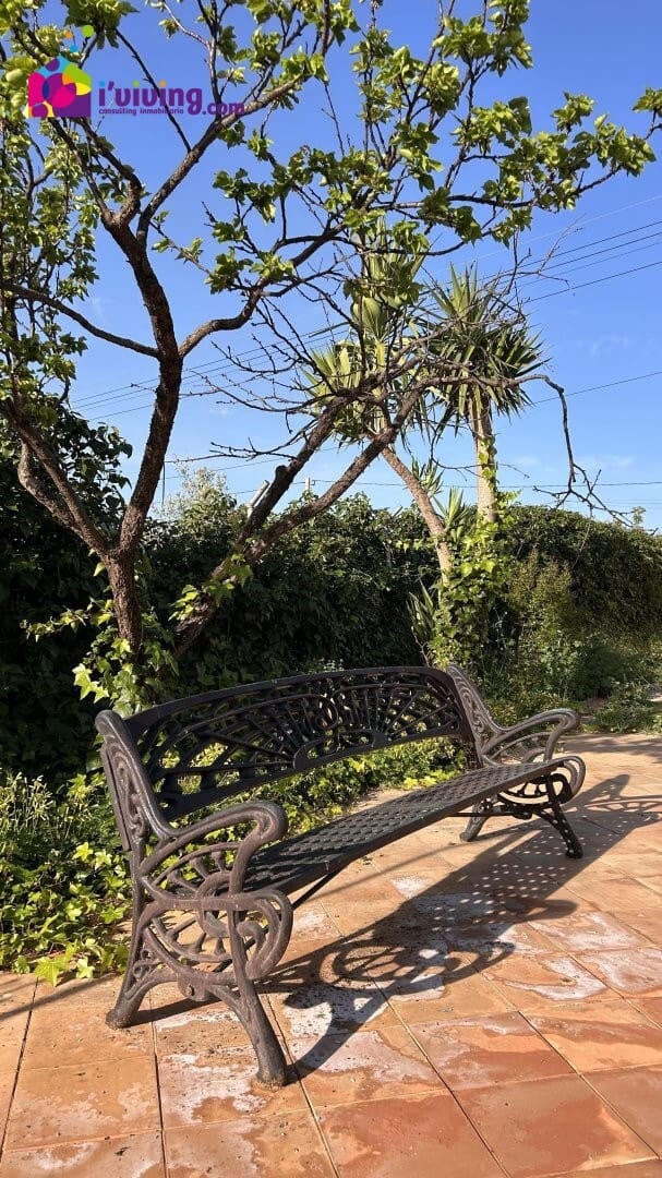 4 soveværelse Villa til salg i Locaiba med swimmingpool garage - € 399.000 (Ref: 8953465)