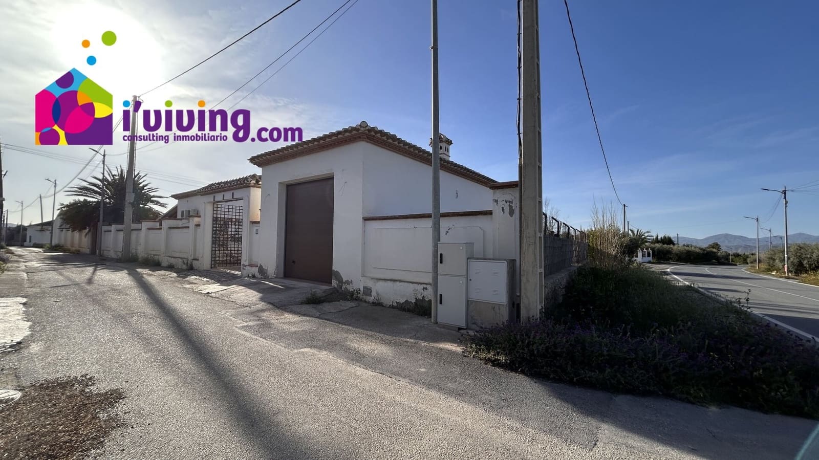 4 soveværelse Villa til salg i Locaiba med swimmingpool garage - € 399.000 (Ref: 8953465)