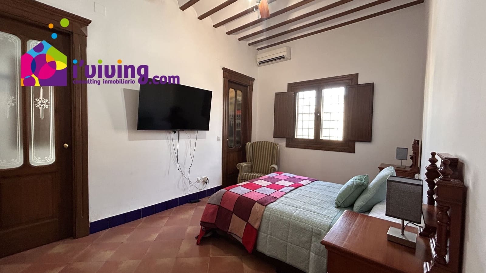 4 soveværelse Villa til salg i Locaiba med swimmingpool garage - € 399.000 (Ref: 8953465)