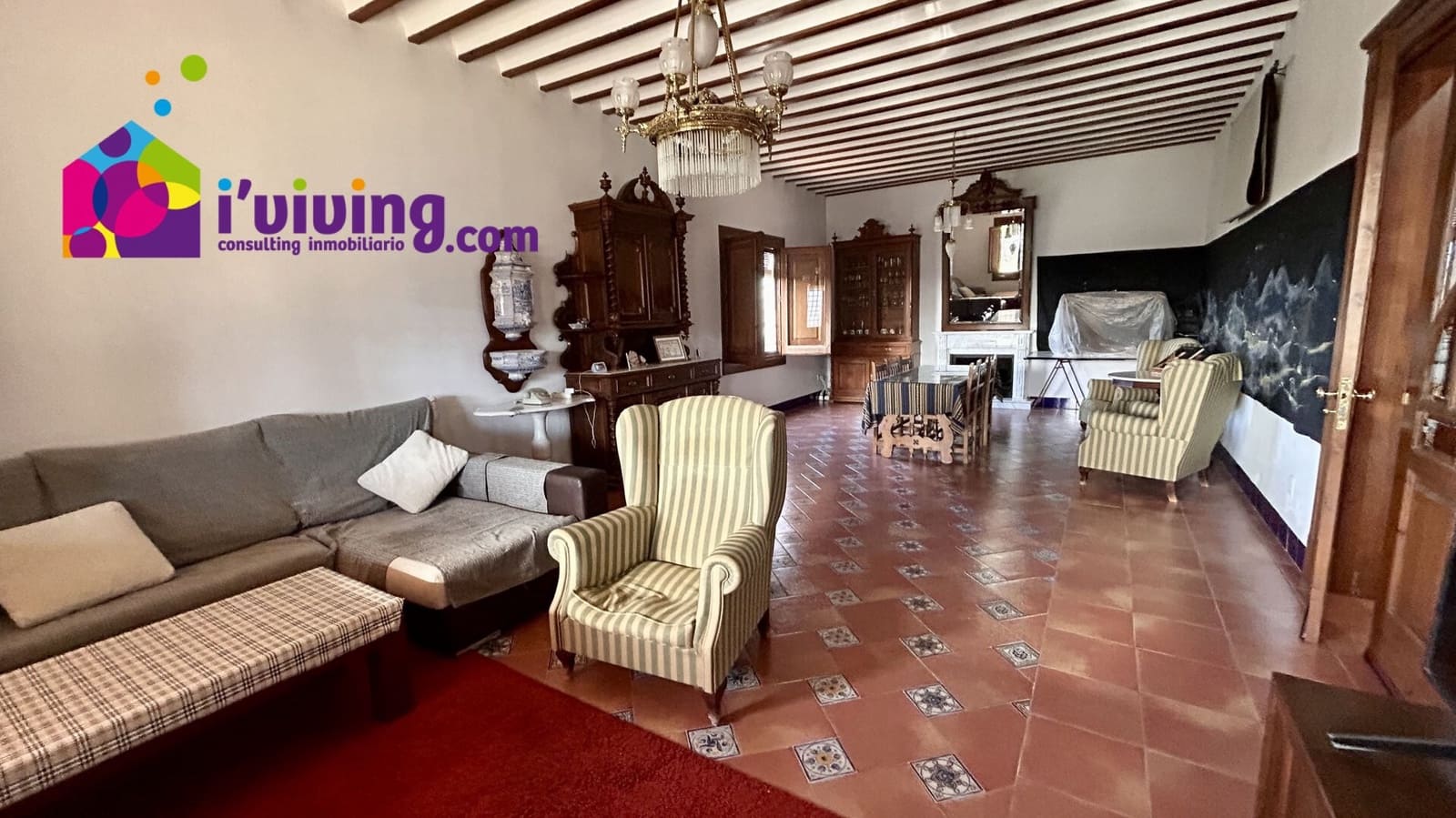 4 soveværelse Villa til salg i Locaiba med swimmingpool garage - € 399.000 (Ref: 8953465)