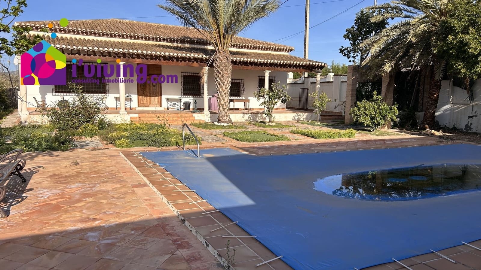 4 soveværelse Villa til salg i Locaiba med swimmingpool garage - € 399.000 (Ref: 8953465)