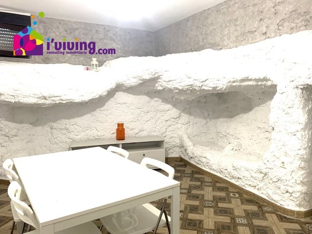 3 bedroom Villa for rent in Albox with pool garage - € 1,000 (Ref: 9230271)