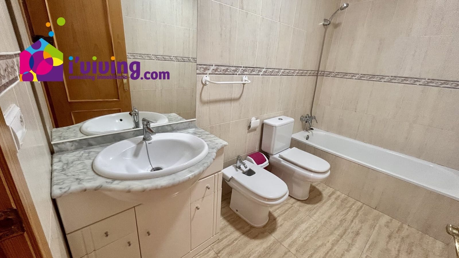 3 bedroom Flat for rent in Fines - € 550 (Ref: 9287194)