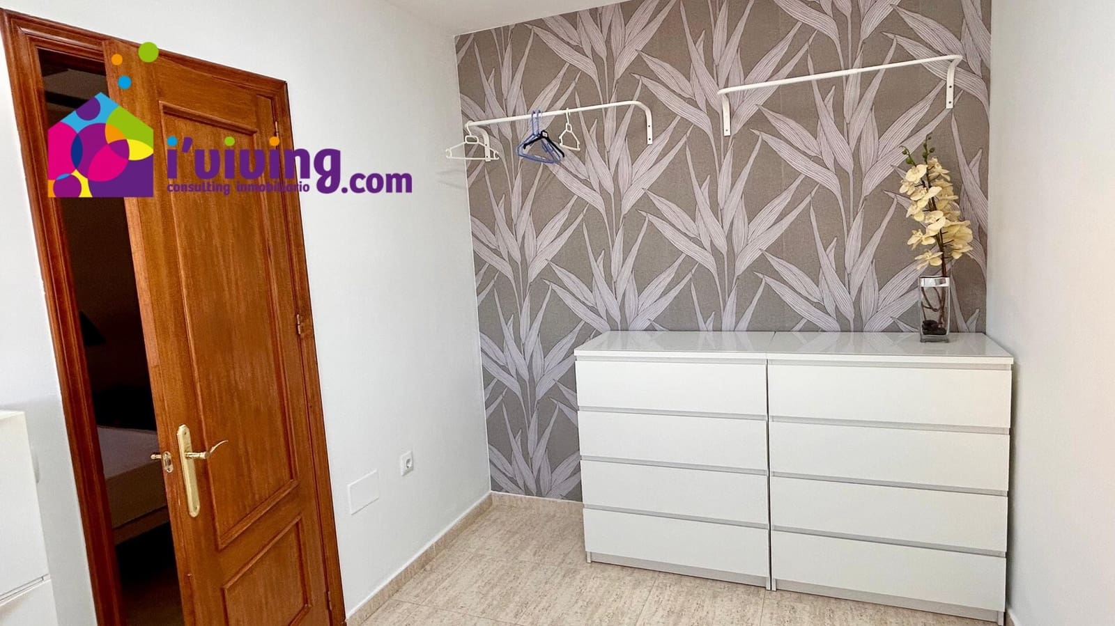 4 slaapkamer Flat te huur in Albox met garage - € 700 (Ref: 9385056)