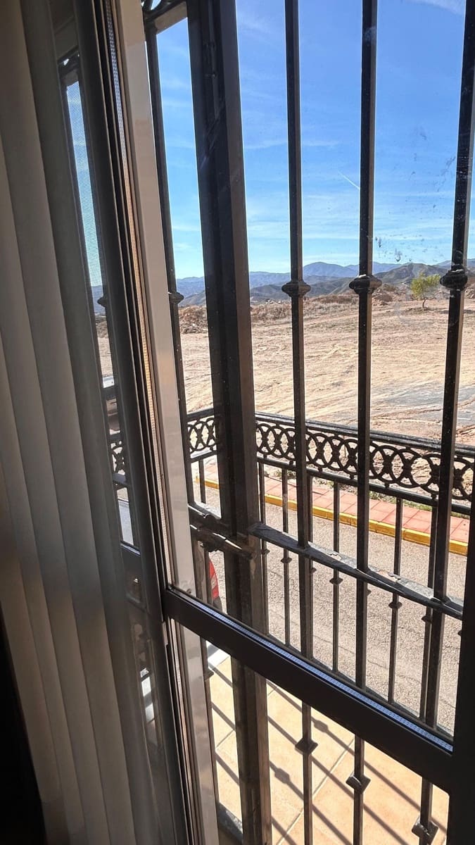 4 soveværelse Lejlighed til leje i Albox med garage - € 700 (Ref: 9385056)