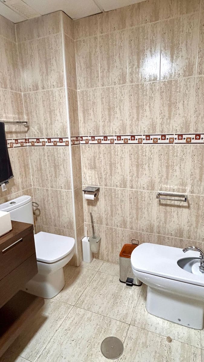 4 soveværelse Lejlighed til leje i Albox med garage - € 700 (Ref: 9385056)