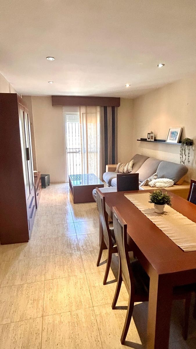 4 soveværelse Lejlighed til leje i Albox med garage - € 700 (Ref: 9385056)