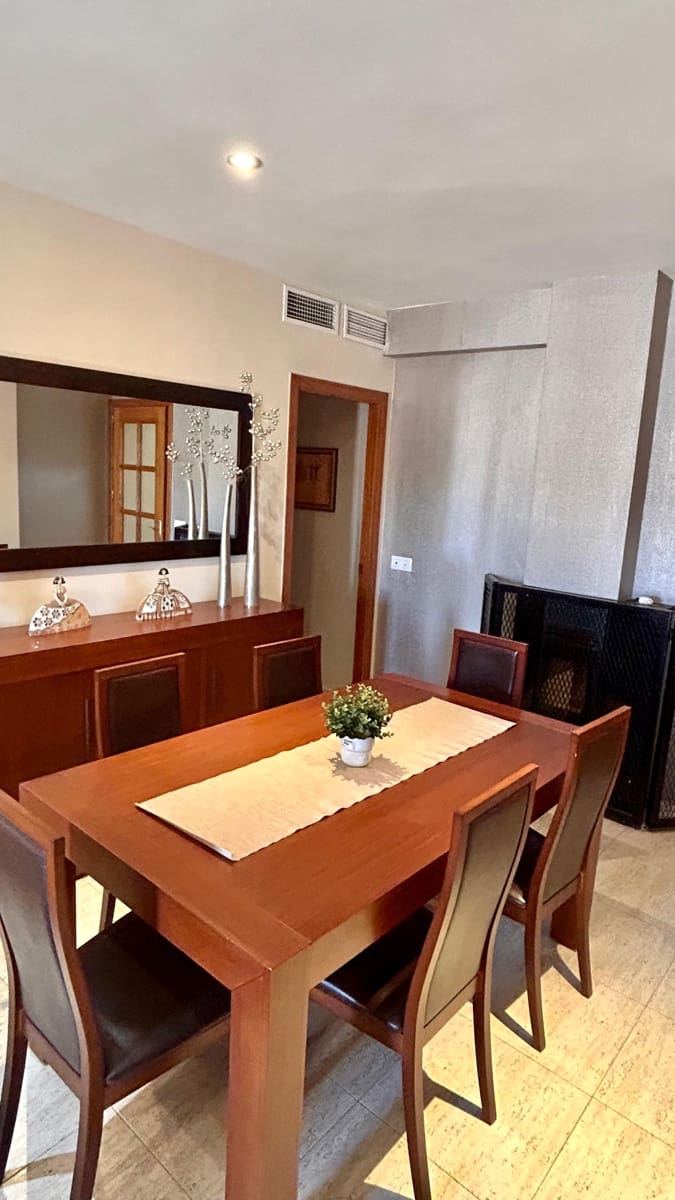 4 soveværelse Lejlighed til leje i Albox med garage - € 700 (Ref: 9385056)