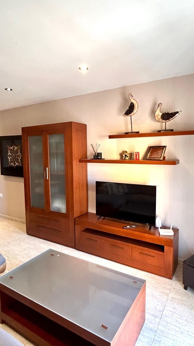 4 soveværelse Lejlighed til leje i Albox med garage - € 700 (Ref: 9385056)