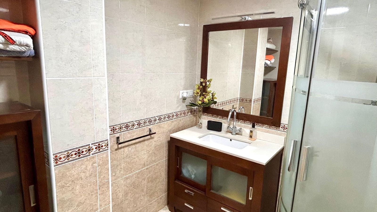 4 soveværelse Lejlighed til leje i Albox med garage - € 700 (Ref: 9385056)