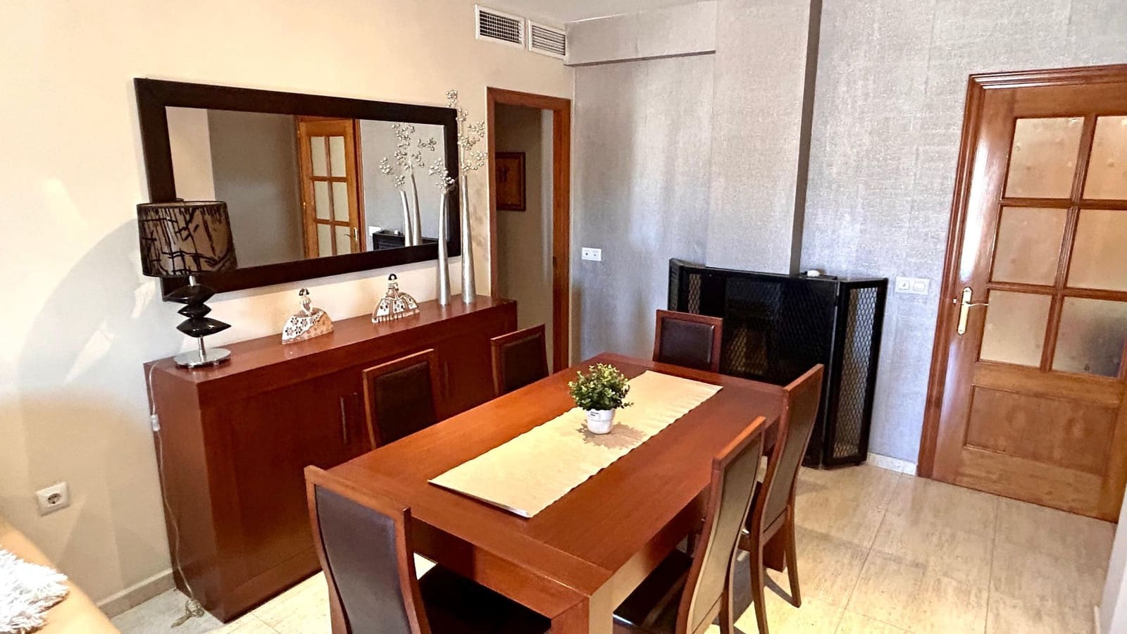 4 soveværelse Lejlighed til leje i Albox med garage - € 700 (Ref: 9385056)