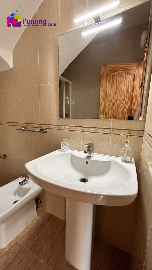 4 soveværelse Lejlighed til leje i La Alfoquia med garage - € 700 (Ref: 9410456)