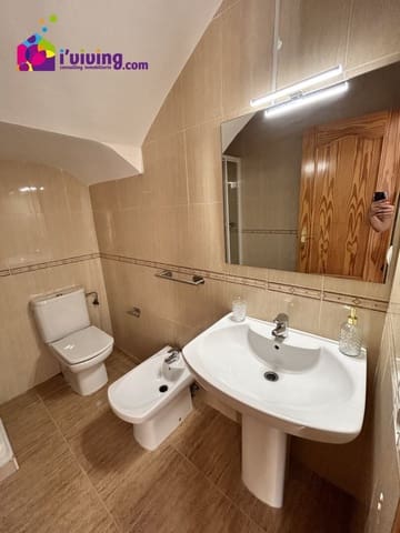 4 soveværelse Lejlighed til leje i La Alfoquia, Zurgena med garage - € 700 (Ref: 9410456)