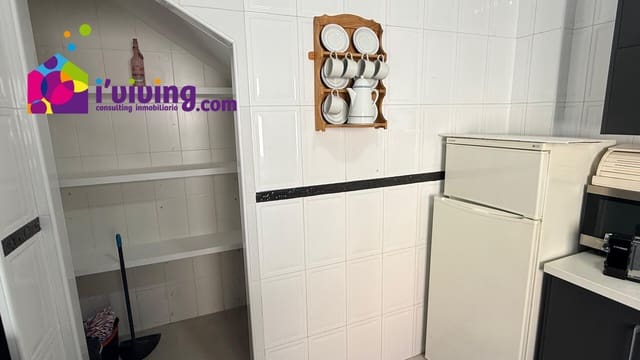 Lejlighed til leje i Albox - € 700 (Ref: 9410457)